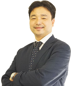 代表　瀬川岳夫